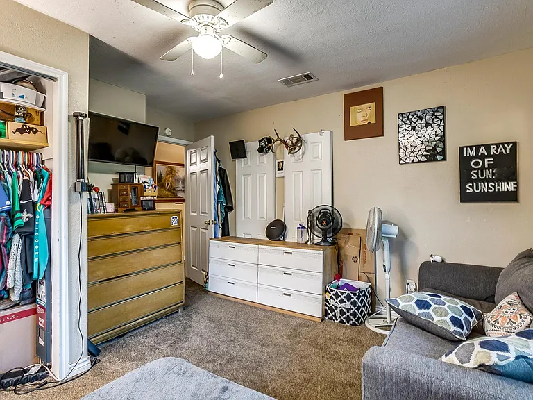 6627 Onyx Dr N — Photo 13