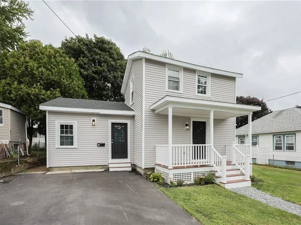 101 Grosvenor Ave, Pawtucket, RI 02860