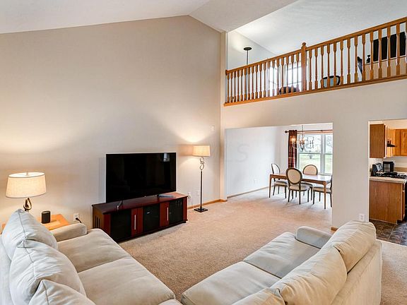 5th image of 6990 Laver Ln