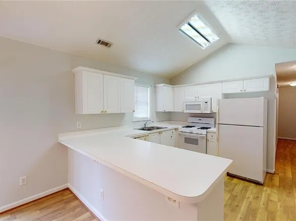 3610 Cedar Springs Ct, Cumming, GA 30040