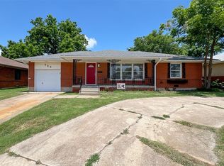 305 W Coe Dr, Midwest City, OK 73110