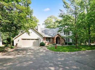 21 Bent Tree Ln, Towanda, IL 61776