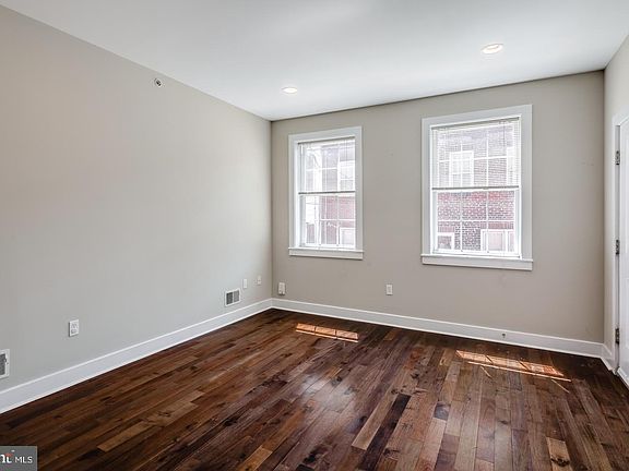 2nd image of 2633 Catharine St #A