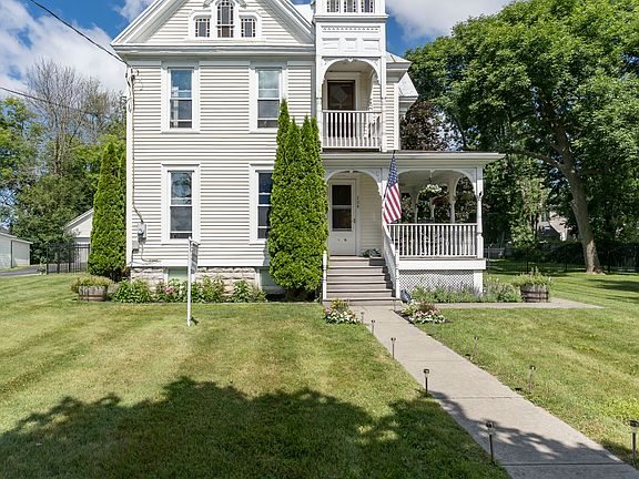 2nd image of 208 S Broad St