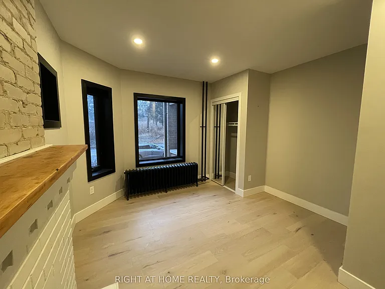 363 Parkside Dr #1 — Photo 6