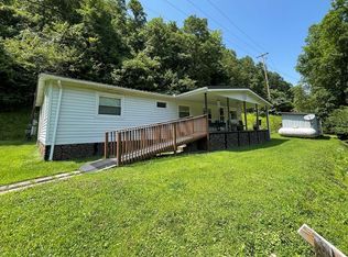 22156 State Highway 476, Rowdy, KY 41367