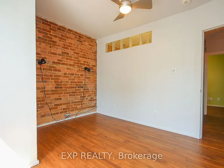 114 Sweetland Ave — Photo 20