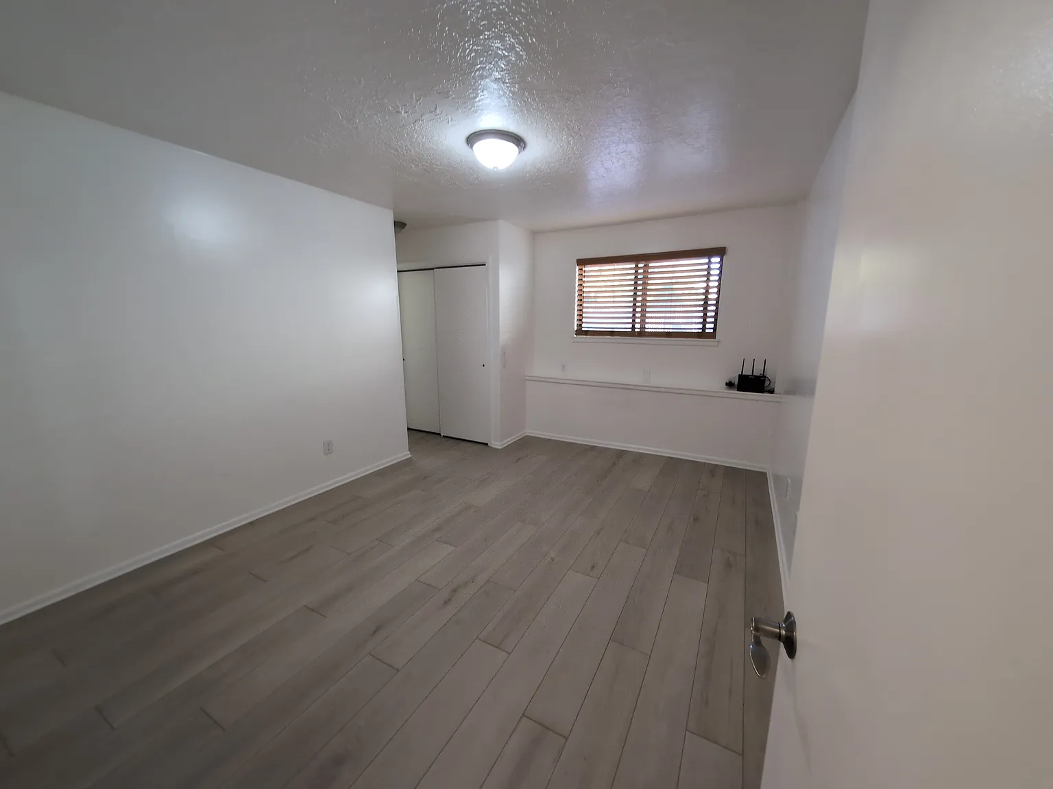 3 bed, 1.5 bath, 1430 sqft, $2,200 — Photo 3