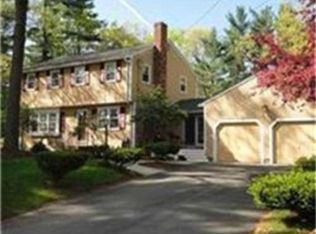 40 Greylock Rd, Tewksbury, MA 01876