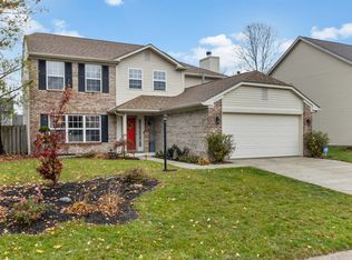 8832 Glass Chimney Ln, Fishers, IN 46037