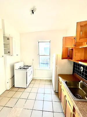 Rented by Pear NYC LLC | media 37