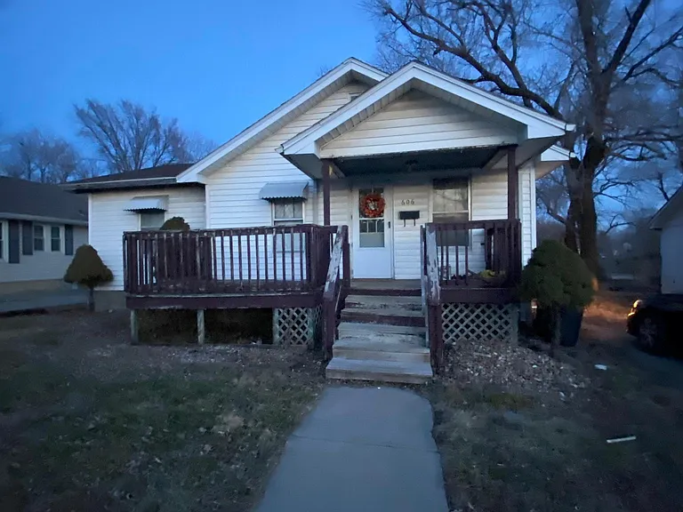 606 Hamner Ave — Photo 1