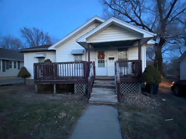 606 Hamner Ave, Marshall, MO 65340