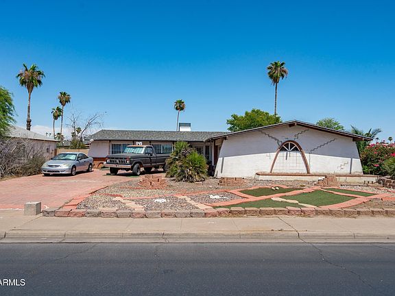 2nd image of 845 S VALENCIA --