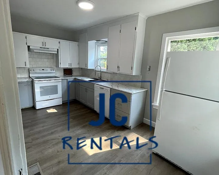 1522 Folsom Ave — Photo 10
