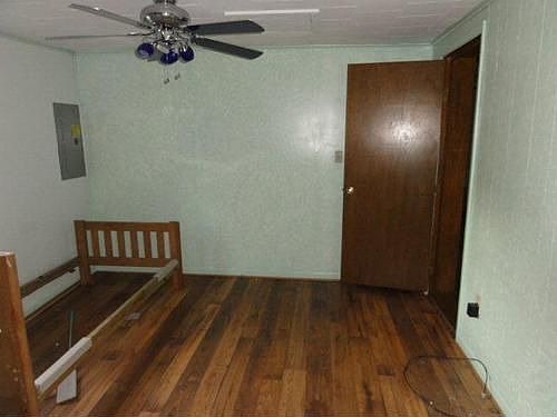 4th image of 238 Mary Ann Ave