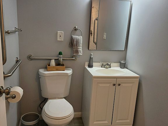 5th image of 2804 Bellbrook St Room D