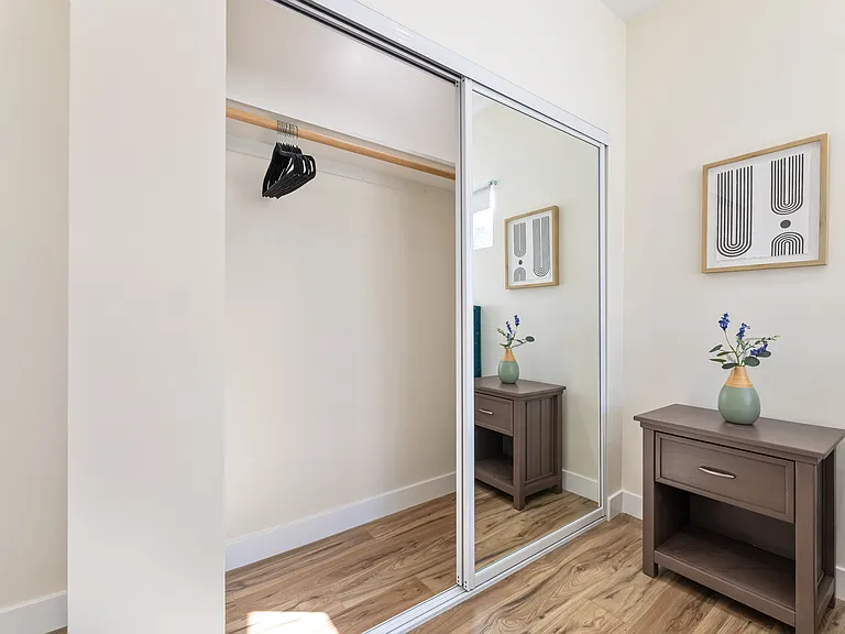 10840 Memory Park Ave — Photo 19