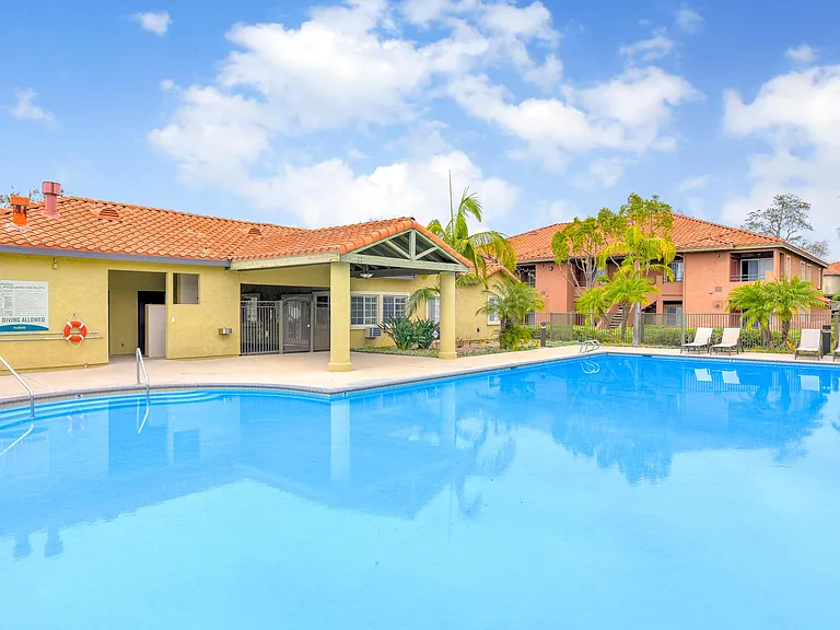 Sunbow Villas — Photo 13