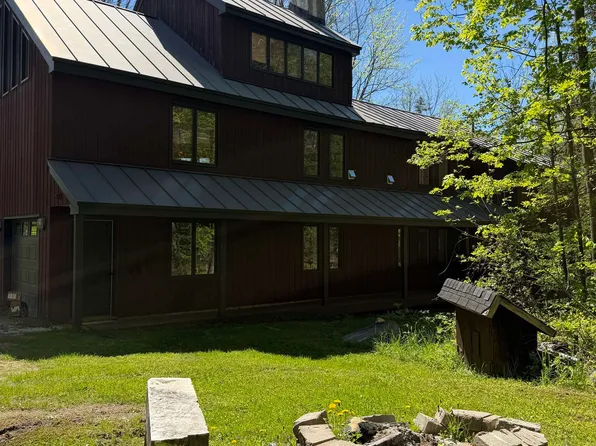 141 Great Hawk Road, Rochester, VT 05767