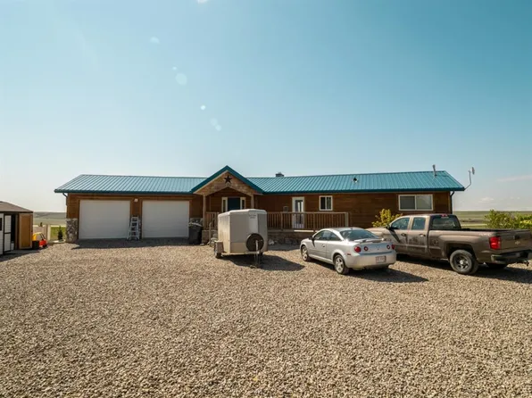 609 S Edward St, Lethbridge County, AB T0L 1M0