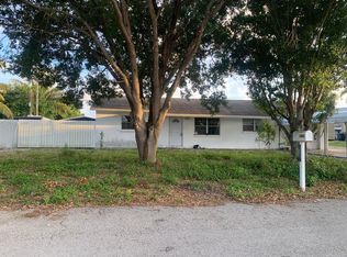 9220 Artist Pl, Lake Worth, FL 33467