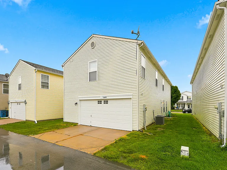 12691 Endurance Dr — Photo 42