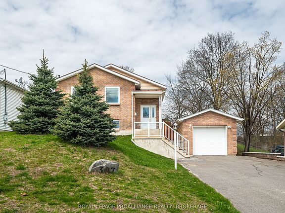 2nd image of 307 Amherst Dr