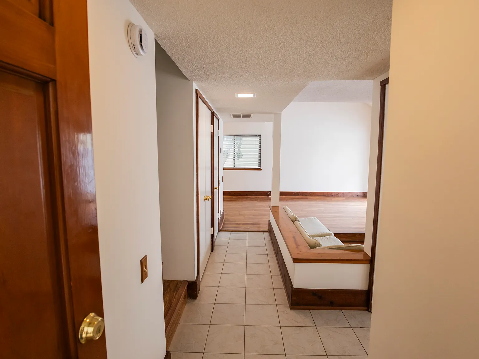 2 bed, 1.5 bath, 1000 sqft, $3,350 — Photo 3