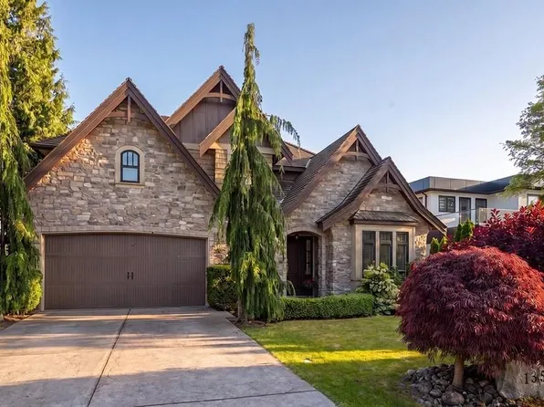 13536 14th Ave, Surrey, BC V4A 5H5