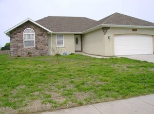 5337 S Winsor Dr, Battlefield, MO 65619