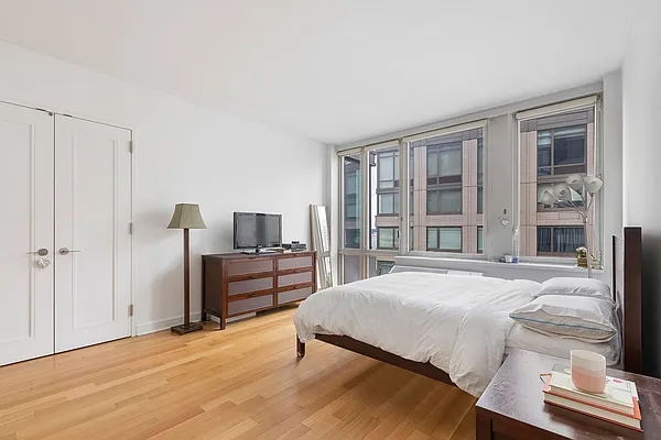 Sold by Nest Seekers International | media 26