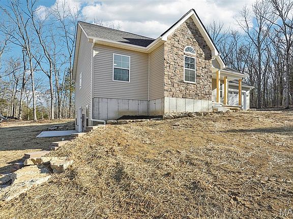 2nd image of 513 Hamilton Dr