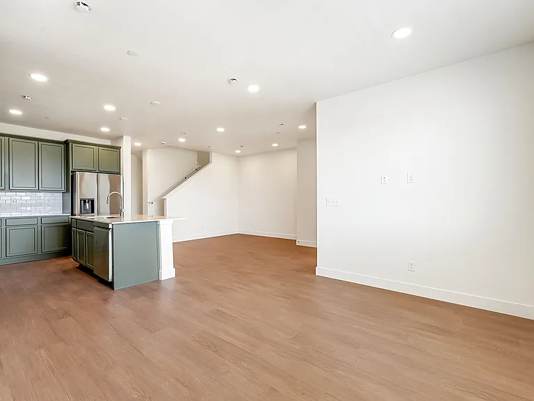 4894 River Roads Dr — Photo 8