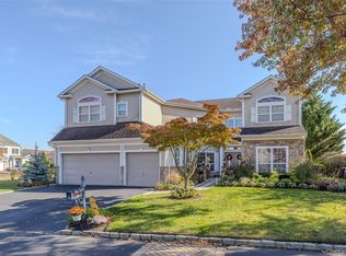 77 Hamlet Drive, Mount Sinai, NY