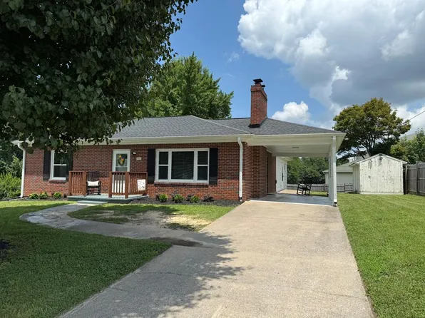 116 Pineview Dr, Danville, VA 24540