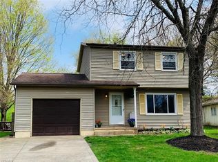 1147 Sheraton Cir NW, North Canton, OH 44720