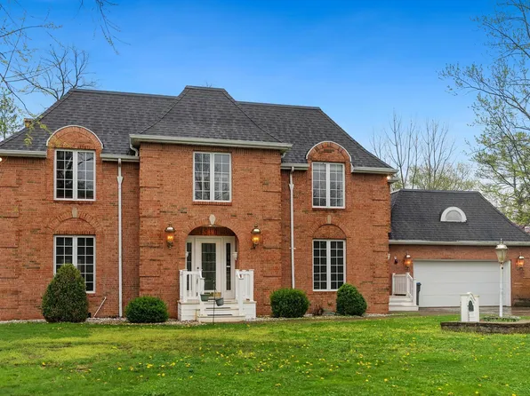 1910 Deer Trl, Warsaw, IN 46580