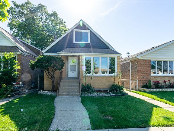 2nd image of 4913 S Knox Ave