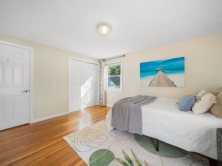 221 Totten Pond Rd — Photo 18