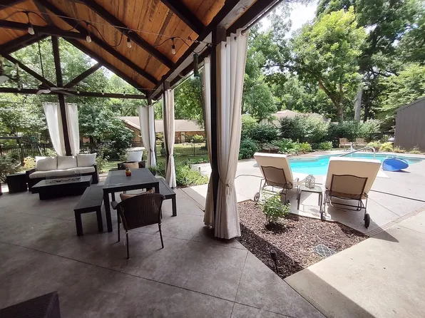 12320 E 136th St S, Broken Arrow, OK 74011