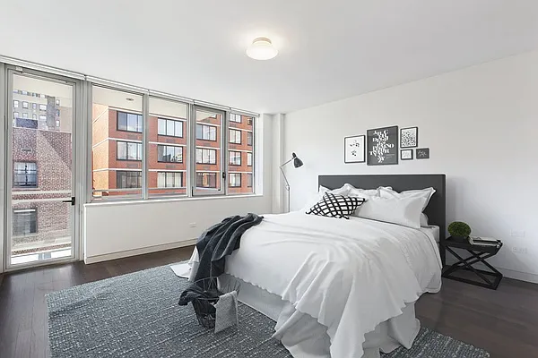 Rented by Cooper & Cooper Real Estate | media 4