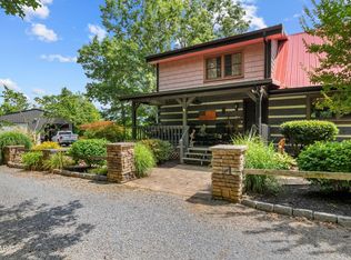4091 Camp Hollow Rd, Sevierville, TN 37876