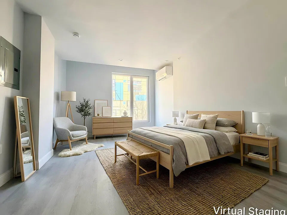 142 Huron St #4D