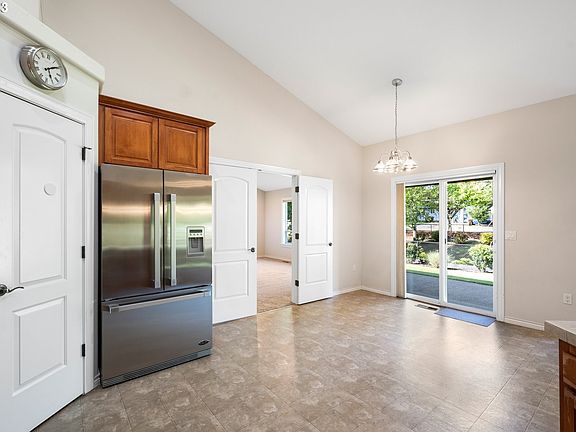 3rd image of 19391 Orchard Grove Dr