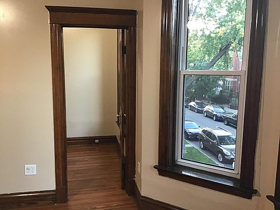 4th image of 2707 W Thomas St #2