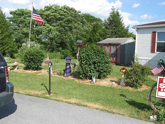 1300 E Kercher Ave Lot 71 yard