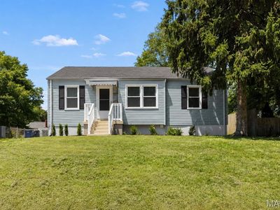 10509 Saint Henry Ln, Saint Ann, MO, 63074