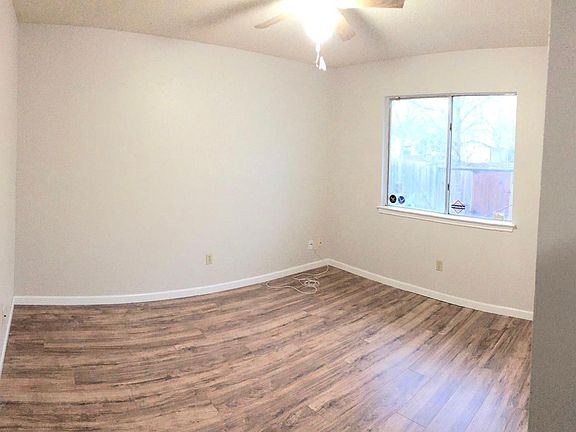 4th image of 2531 Muddy Peak Dr