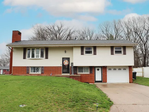 108 Mackinac Dr, East Peoria, IL 61611